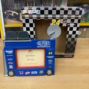Dupont Motorsports Vintage Picture Frame 5" X 3.5" Nascar Jeff Gordon #24